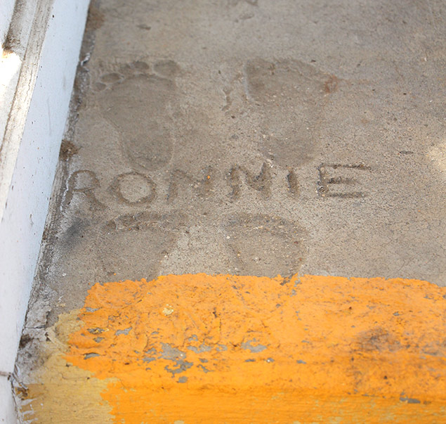 Ronnie and Gina&#x27;s footprints