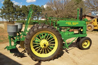 1936 John Deere A with planter