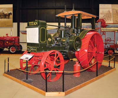 1915 IH Titan 12-25 tractor